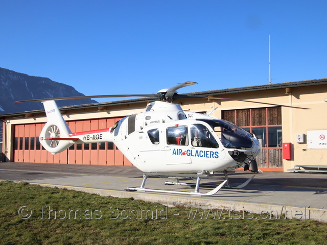 HB-XOE(2)
