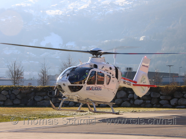 HB-XOE(2)
